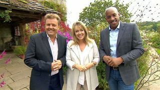 Homes Under the Hammer - Martin Roberts, Lucy Alexander en Dion Dublin