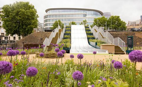 superbloom bij toren van londen