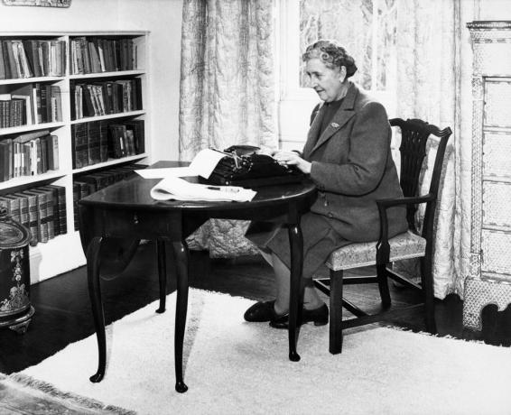 Agatha Christie typt thuis