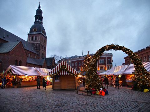 Een kerstmarkt in Riga