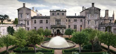 wilton House fungeert als het huis van de hertog van Hastings in Bridgerton,