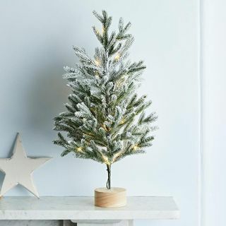 60cm Snowy Pre Lit Mini kerstboom