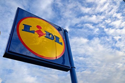 Discountwinkels Aldi en Lidl verhogen hun populariteit