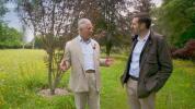 Prins Charles spoort tuinders aan om 3 cruciale vragen te stellen voordat ze planten kopen
