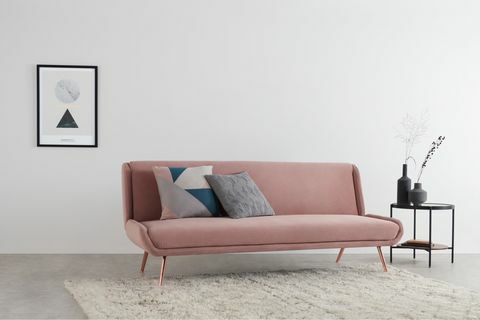 madecom lanceert assortiment huisdieren dat past bij menselijke sofa