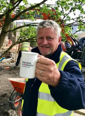 Mark Gregory op Welcome to Yorkshire garden build, Chelsea Flower Show 2019