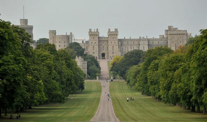 Windsor Castle is afgebeeld vanaf de lange