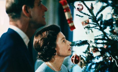 Waarom de koningin haar kerstversieringen een maand langer volhoudt dan alle anderen