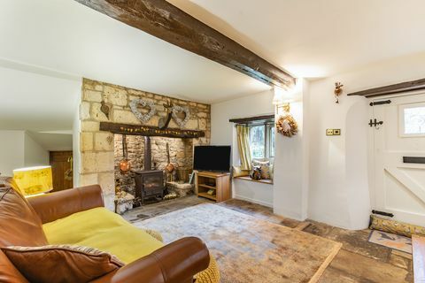 kijkje in dit 17e-eeuwse huisje in Cotswold te koop