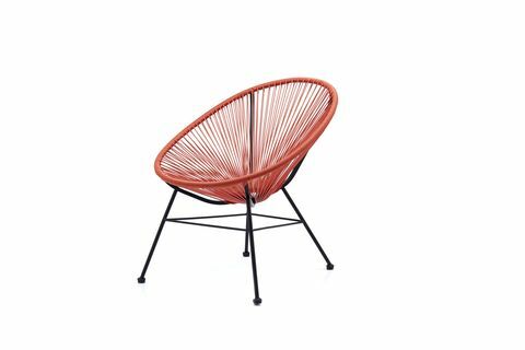 BundleBerry-collectie van Amanda Holden exclusief voor QVC: BundleBerry String Chair In Tango Red Beschikbaar ook in zwart en wit £ 99