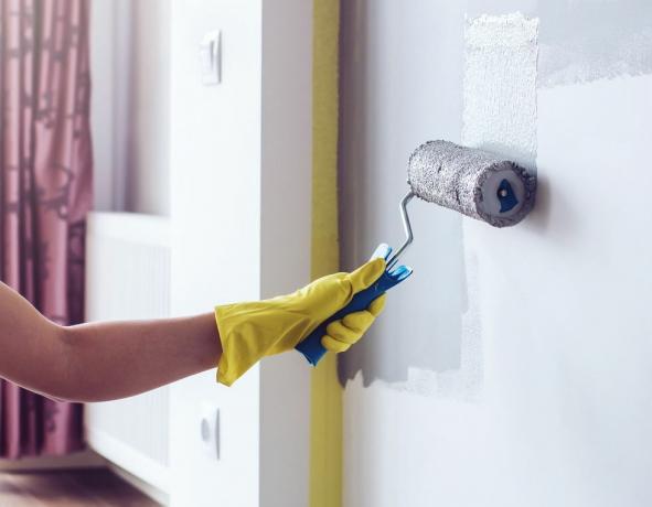 Handgeschilderde muur in appartement