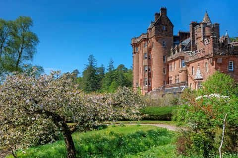 Glenborrodale Castle, Schotland te koop met twee eilanden