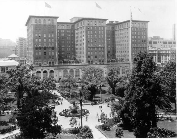 het Biltmore Hotel op Pershing Square, Los Angeles