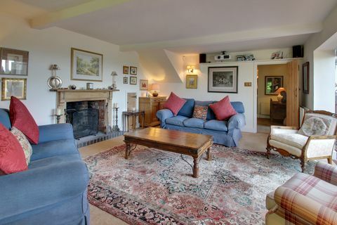 Roughway Cottage - Kent - salon - Savills