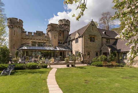 Bath Lodge Castle - Norton St Philip - Savills - achtertuin