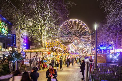 Kermis op Leicester Square tijdens de kerstperiode