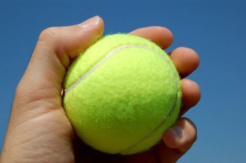 Tennisbal vliegtuig