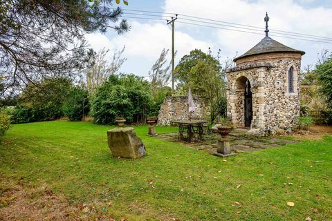 West Wing - North Walsham - Norfolk - duiventil - William H Brown