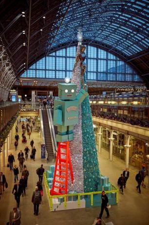 Tiffany & Co. en Coty werken samen met St Pancras International station om zijn eerste geparfumeerde kerstboom en geurenwinkel te onthullen