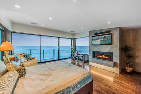 Het voormalige strandhuis van Barry Manilow in Malibu, Los Angeles, Californië is te koop