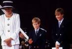 Prins Harry kon niet geloven dat prinses Diana was gestorven omdat alles gewoon doorging zoals normaal