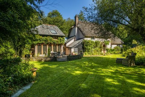 huisje met rieten dak te koop in Dolton, Winkleigh, Devon