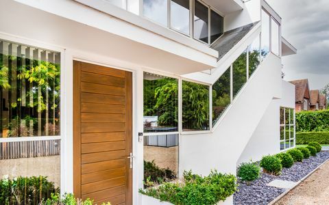 modernistisch huis uit 1934 met dubbele oscar-winnaar te koop in oxfordshire