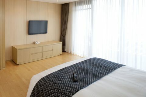 Luxe hotelkamer met kingsize bed