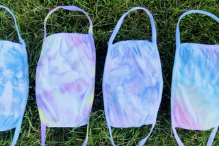 tie dye maskers